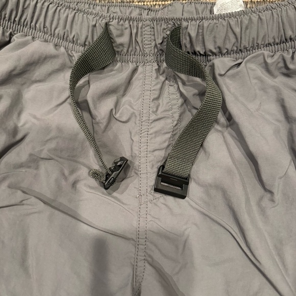 Columbia Gray Athletic Shorts - Picture 3 of 5